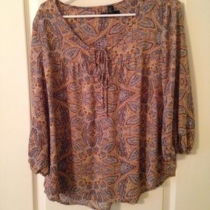 Paisley tunic top w/keyhole tie, Like New